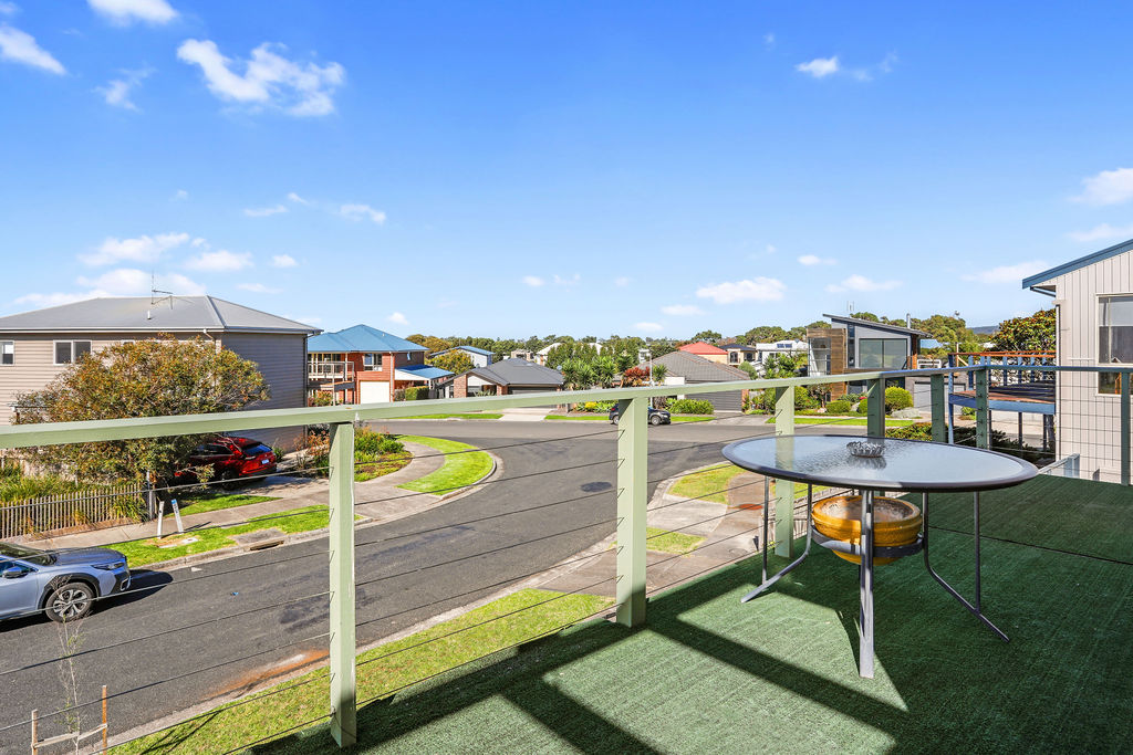 52 Seaview Drive, Apollo Bay - Thumbnail 3
