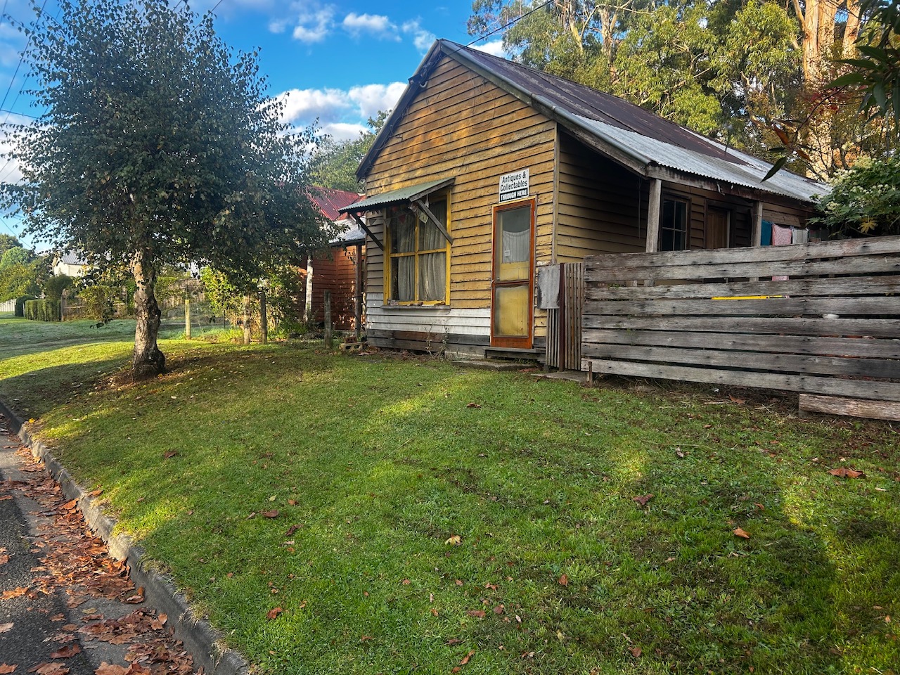12 Station Street, Forrest - Image 1