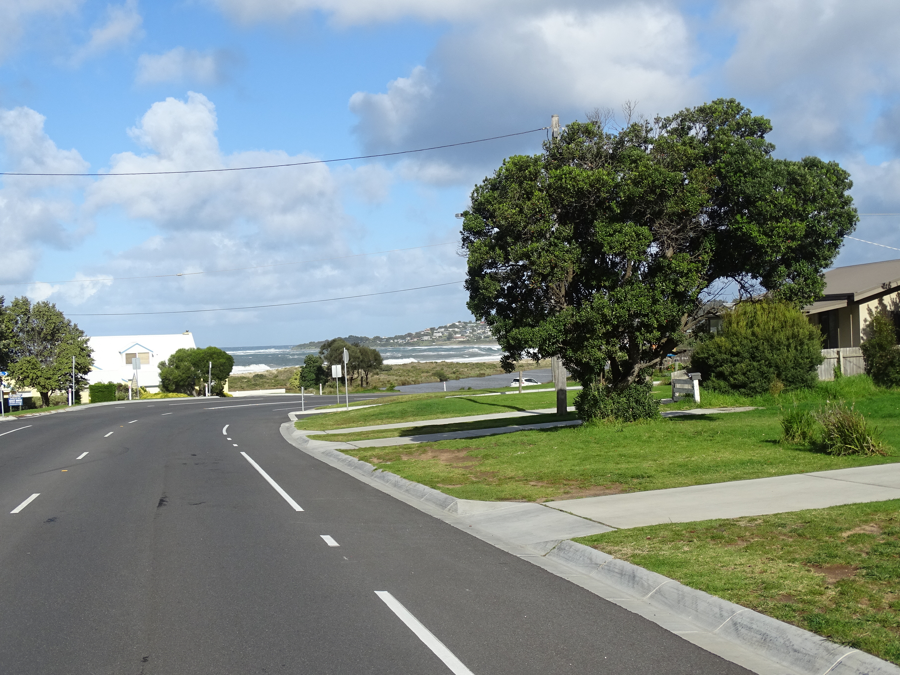 13 Great Ocean Road, Apollo Bay - Thumbnail 2