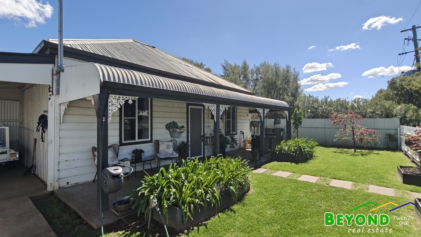 49 Waugan Street, Gilgandra - Image 1