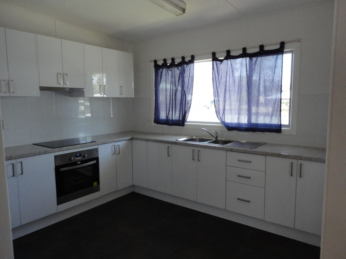 8 Anna Street, Beaudesert - Thumbnail 2