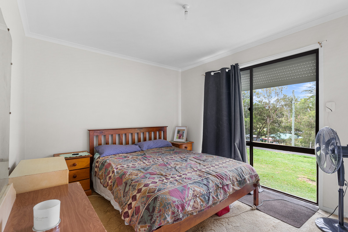 11-13 Edward Street, Rathdowney - Thumbnail 3