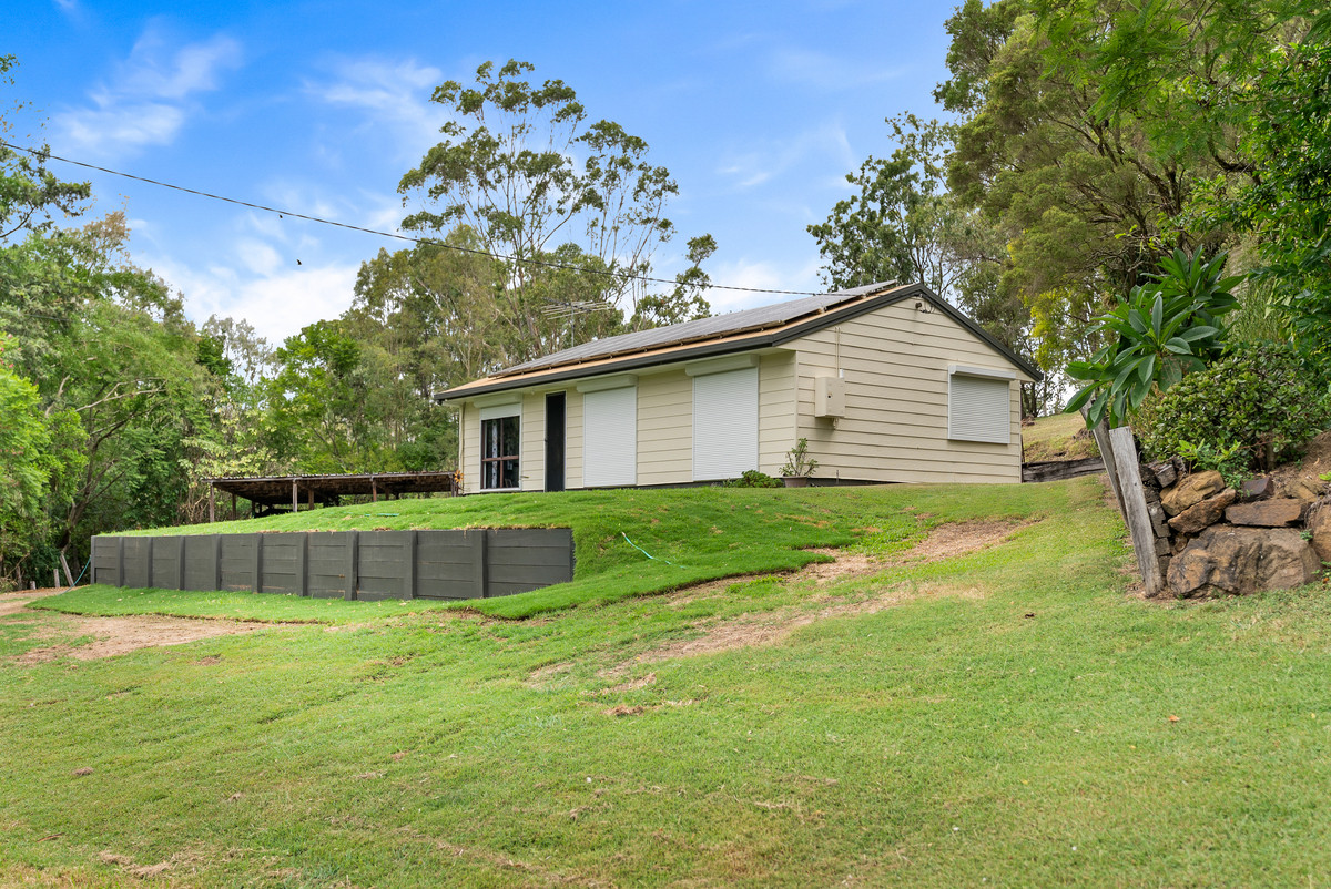 11-13 Edward Street, Rathdowney - Thumbnail 2