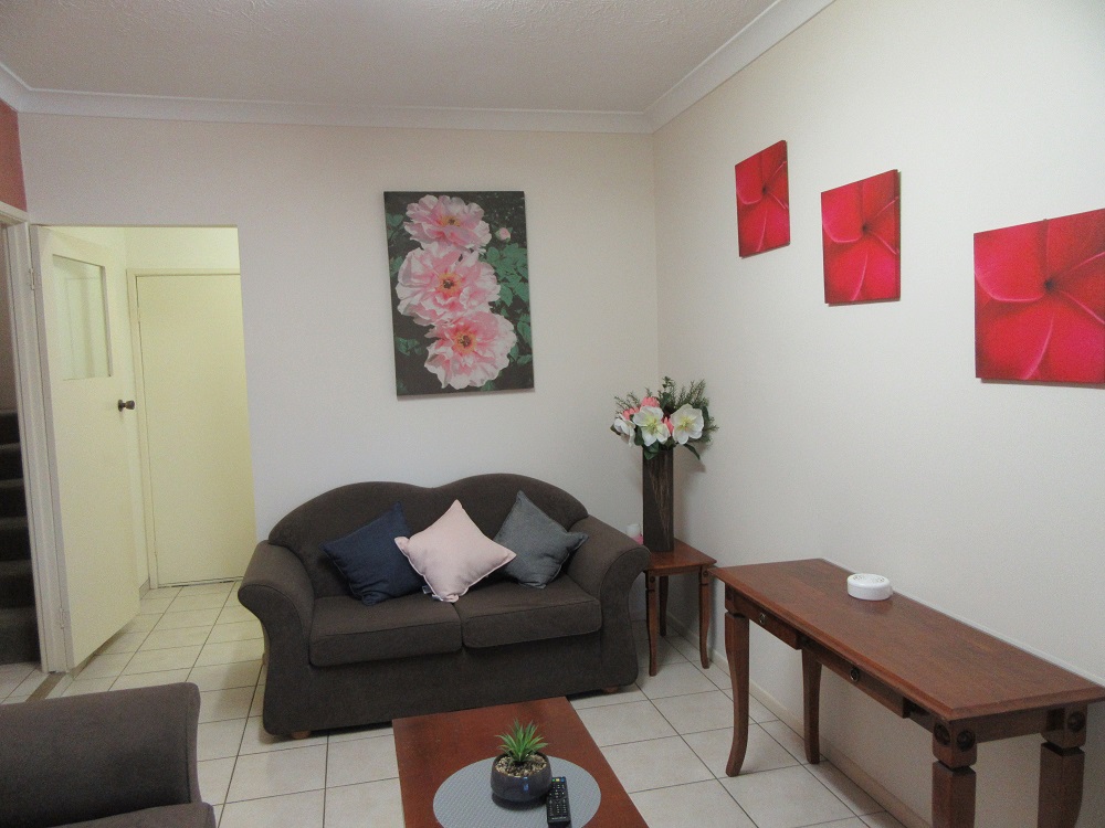 House 1 & House 2 @4 Tahiti Avenue, Palm Beach - Thumbnail 7
