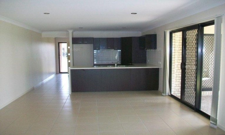 6  Hillside Cres, Beaudesert - Thumbnail 2