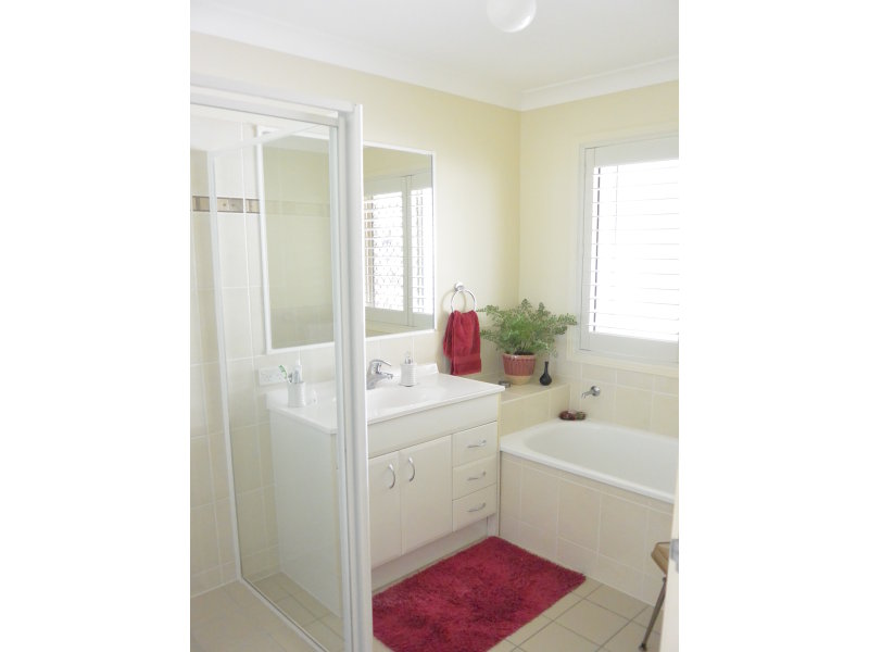 13 Hillside Crescent, Beaudesert - Thumbnail 7