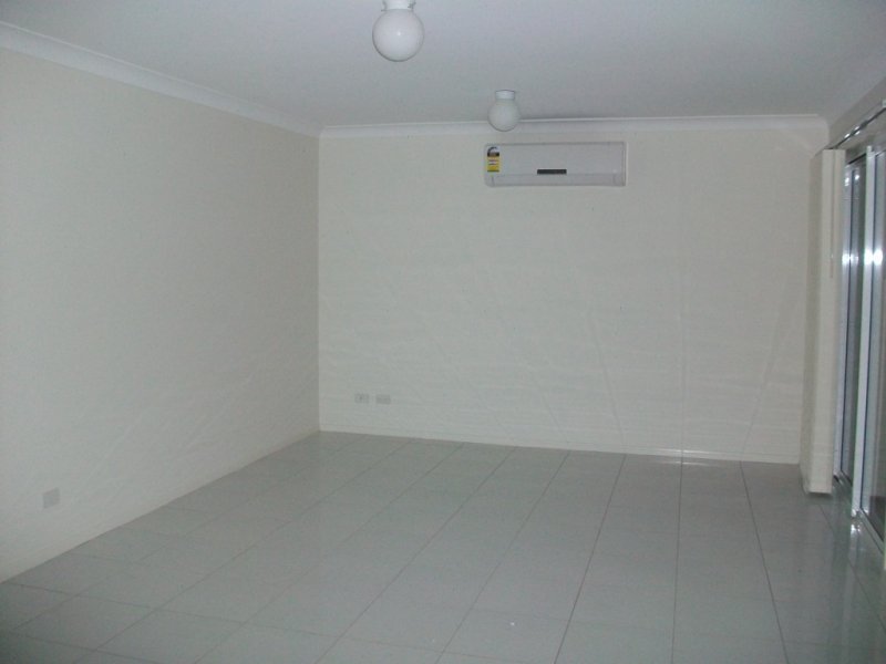 42 Tequesta Drive, Beaudesert - Thumbnail 6