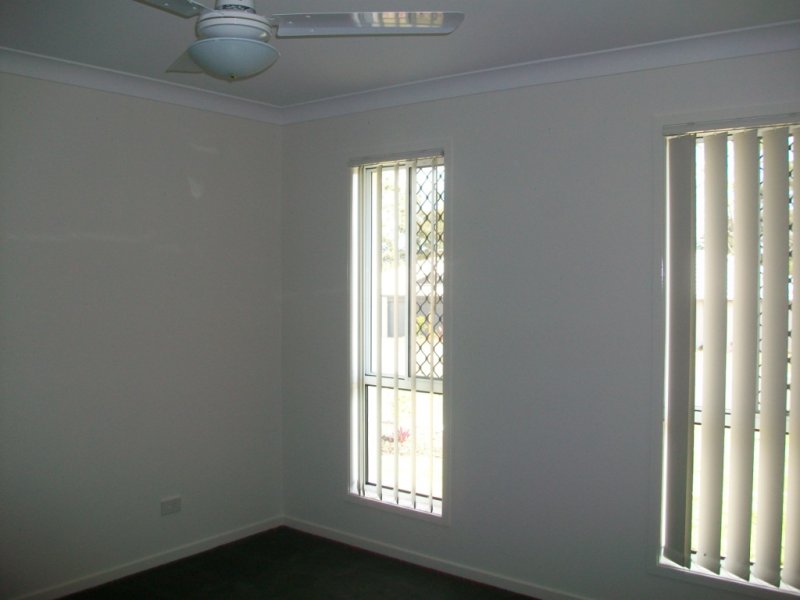 42 Tequesta Drive, Beaudesert - Thumbnail 8