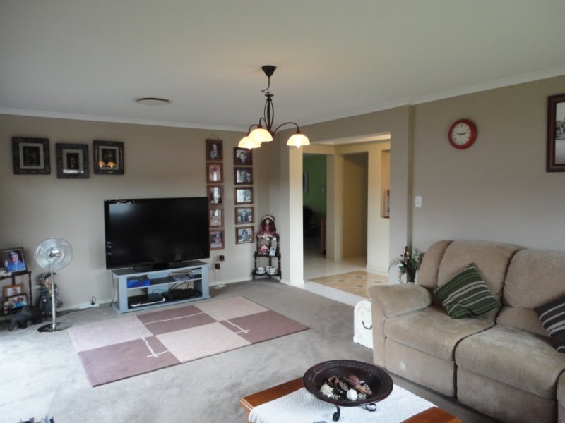 84  Meridian Way, Beaudesert - Thumbnail 7