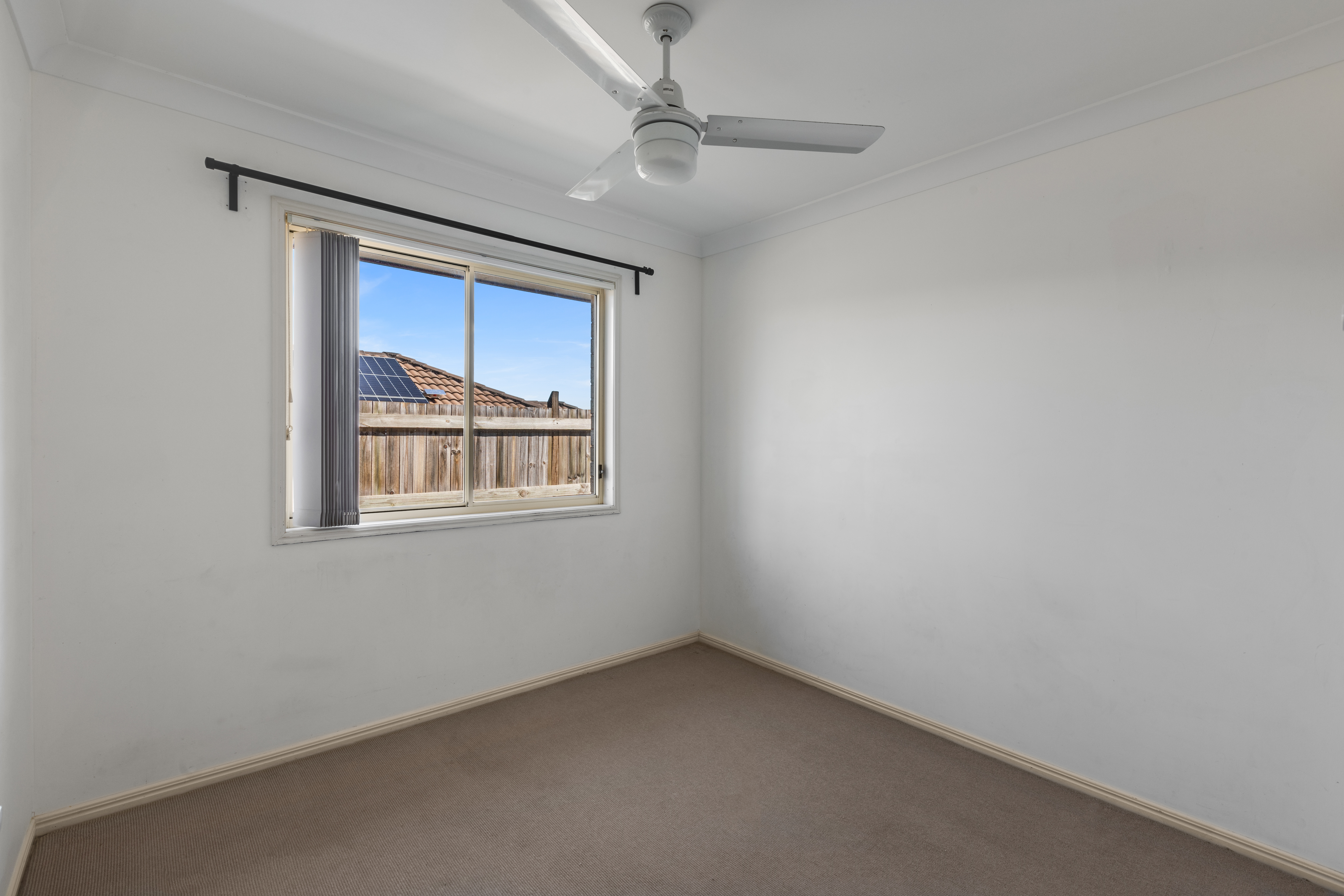 22 Meridian Way, Beaudesert - Thumbnail 8
