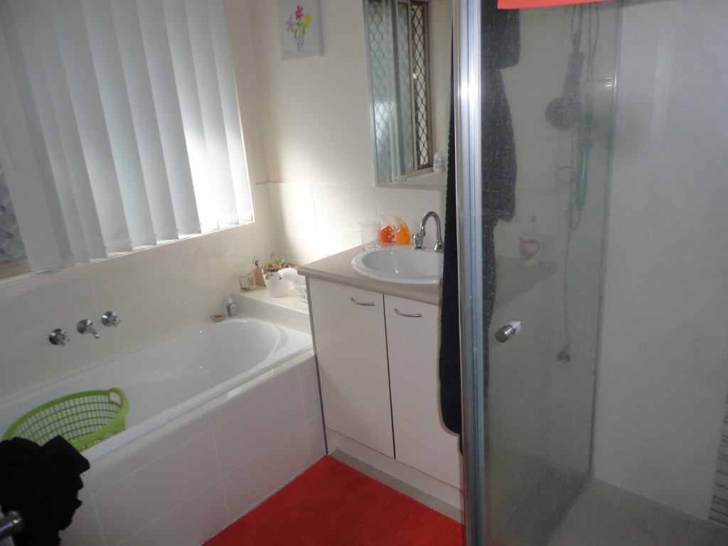 28 Tequesta Drive, Beaudesert - Thumbnail 8