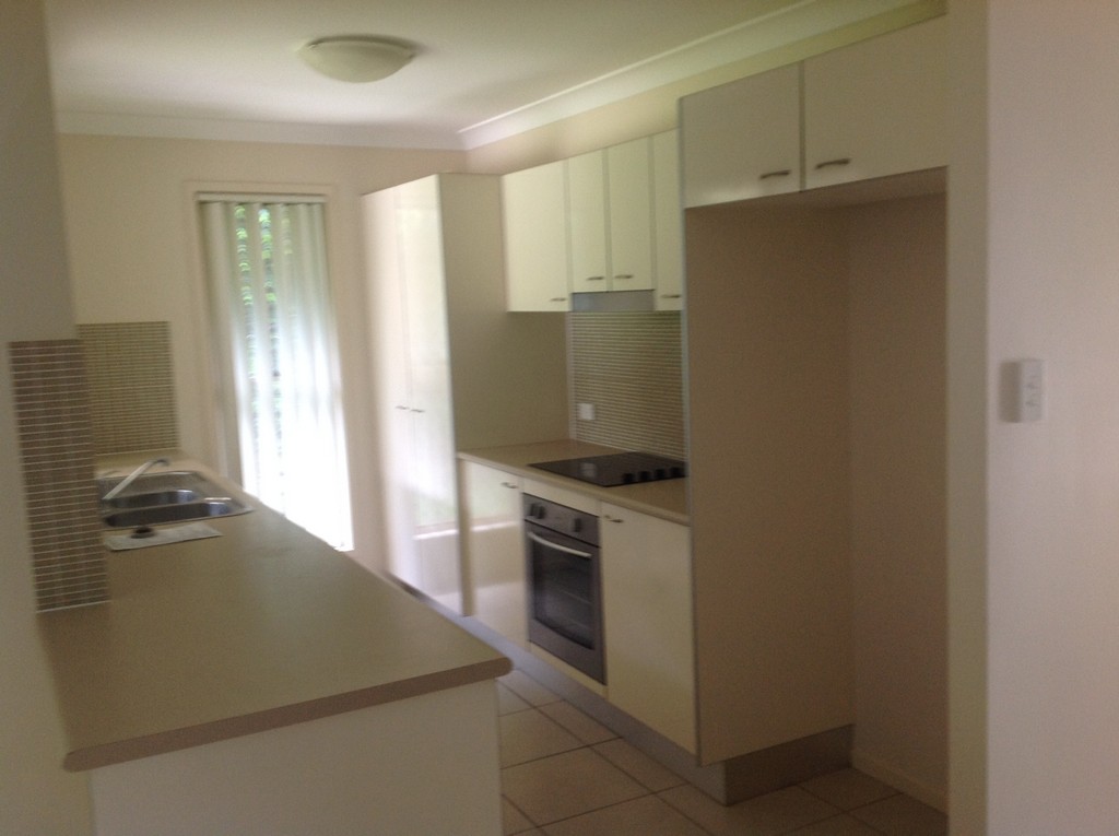 28 Tequesta Drive, Beaudesert - Thumbnail 4