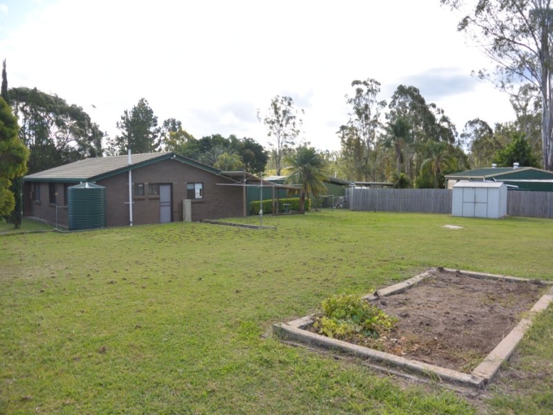 7 Spa Court, Beaudesert - Thumbnail 8