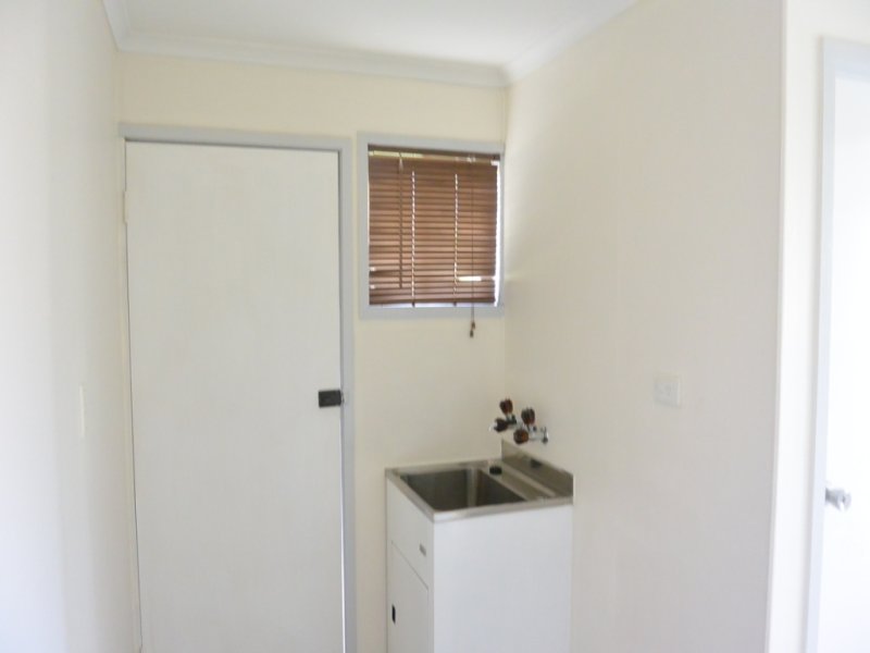 7 Spa Court, Beaudesert - Thumbnail 4