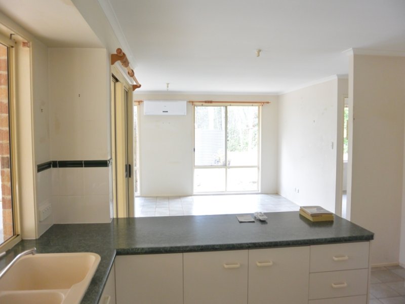 263 Clifton Drive, North Maclean - Thumbnail 7