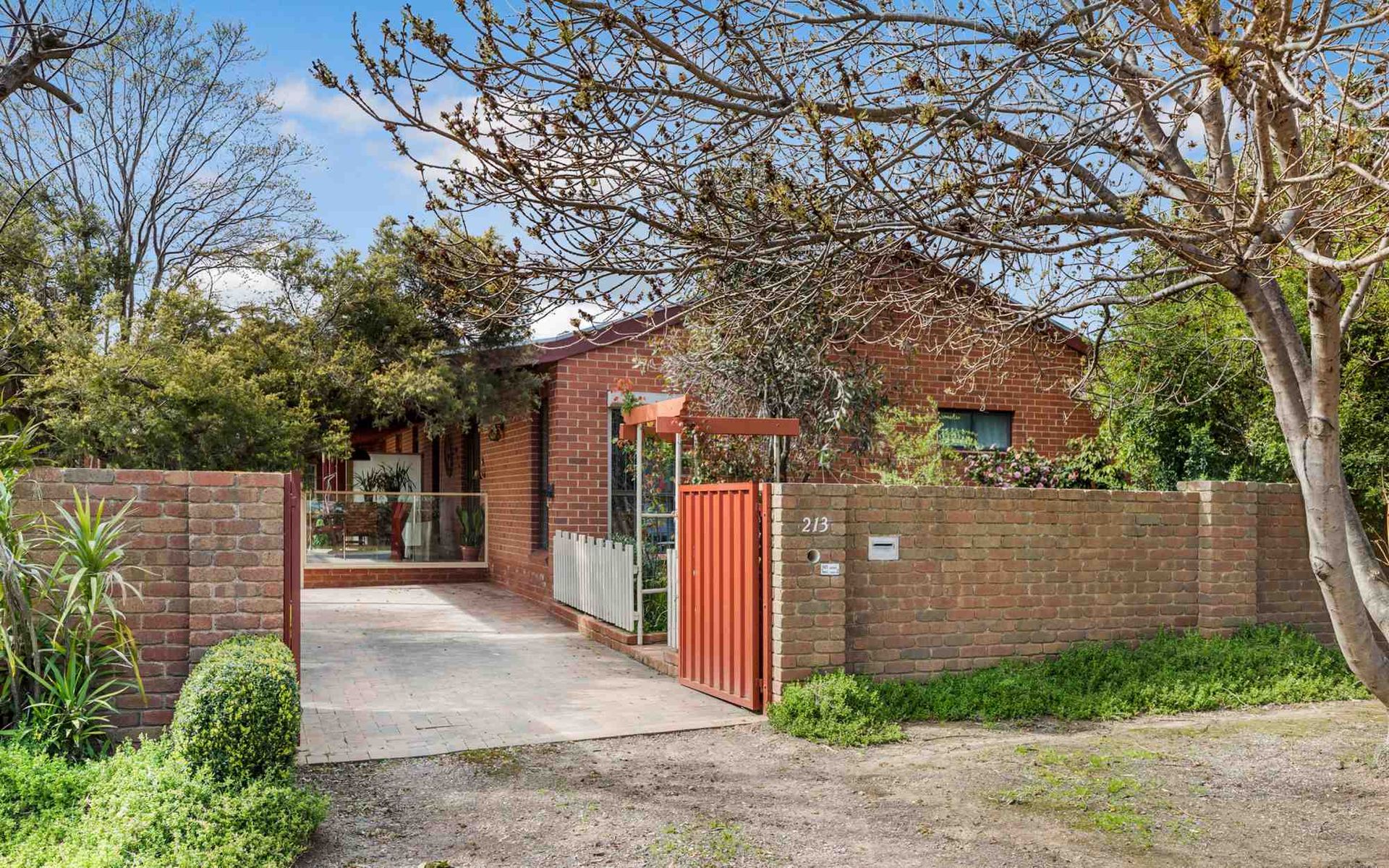 213 Allingham Street, KANGAROO FLAT, VIC 3555